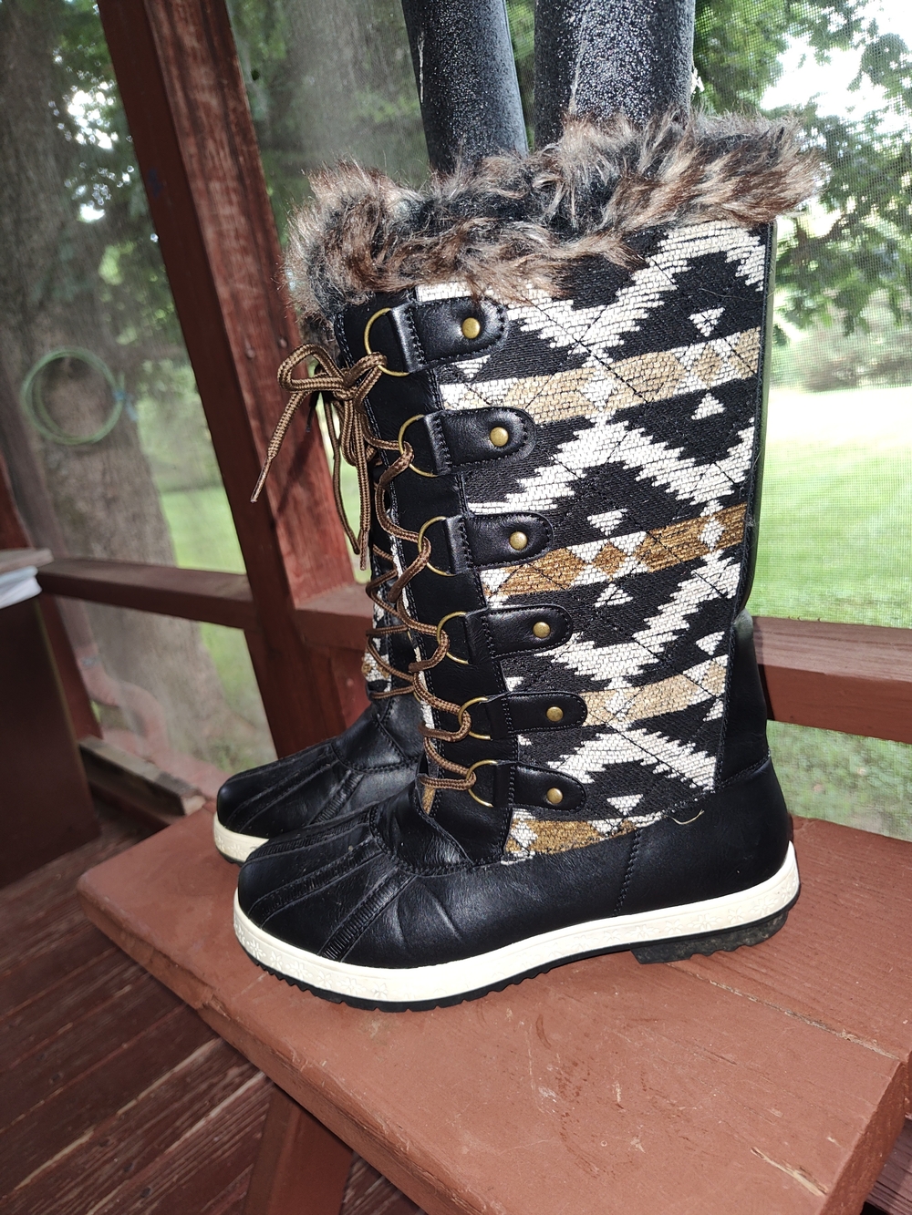 Black and Tan Geometric Patterned Faux-Fur Winter Boots